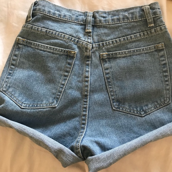 High waisted denim shorts - Picture 2 of 2